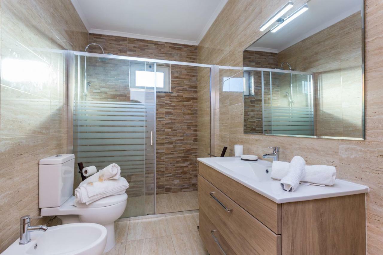 Edificio Rocha Vau Beach Apartment Portimão Eksteriør billede